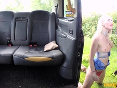 Blasen, Auto, Füsse, Fingern, Masturbation, Muschi, Arsch lecken, Hintern versohlen