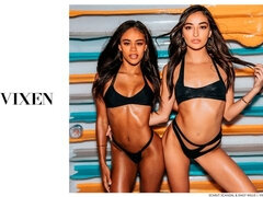 お尻, 黒人, フェラチオ, 茶髪の, チン, 手コキする, 異人種間, 三人