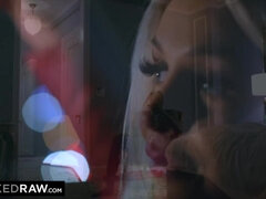 Жопа, Черные, Блондинки, Глубокая глотка, Член, Межрасовый секс, Пенис, Наездница