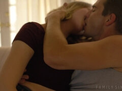 ブロンド, フェラチオ, 浮気者, バック, 家族, なめる, ショートヘア, タトゥー