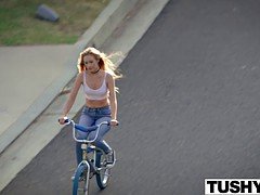 Anal, Blonde, Sucer une bite, Tir de sperme, Faciale, Béant, Poilue, Adolescente