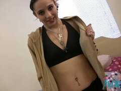 Braunhaarige, Handjob, Jungendliche (18+), Titten