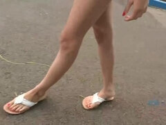 Corrida, Fetiche, Fetiche de pies, Orinar, Pov, Flaco, Tatuaje, Tetas