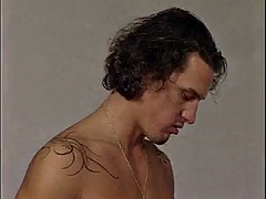 Anal, Grosse bite, Sucer une bite, Brunette brune, Célébrité, Tir de sperme, Hard, Rétro ancien