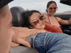 デカ尻, デカチン, デカパイ, バック, 淫乱熟女, ガリガリ, ティーン, 三人