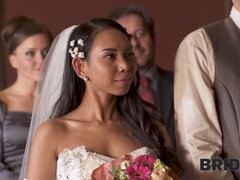 Nana, Mariée, Brunette brune, Tromperie, Hard, Lingerie, Public, Mariage