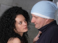 フェラチオ, 茶髪の, 手コキする, キス, 淫乱熟女, アウトドア, 剃毛, オッパイの