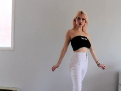 Amateur, Blonde, Nue, Petite femme, Softcore, Solo, Jumeaux, Webcam