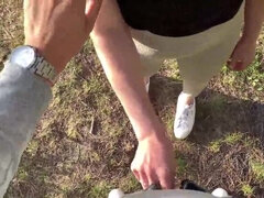 The first date with an 18-year-old beauty on the riverbank ended with a blowjob and cum in her mouth