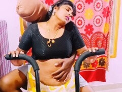 Cul à la bouche, Gros cul, Grosse bite, Sucer une bite, Éjaculer dans la bouche, Conversation vulgaire, Indienne, Domestique