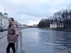Sucer une bite, Brunette brune, Tir de sperme, Mignonne, Hard, Pov, Adolescente, Nénés