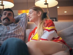 Amateur, Gros seins, Blonde, Sucer une bite, Preservatif, Papa, Queue, Adolescente