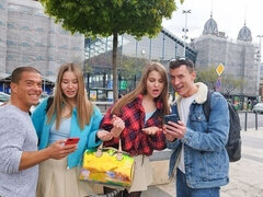 18 años, Dormitorio, Culo grande, Mamada, Ffm, Tetas naturales, Adolescente, Tetas