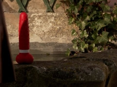 Gros seins, Bottes, Masturbation, Mère que j'aimerais baiser, Orgasme, De plein air, Rasée, Vibromasseur