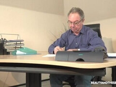 素人, フェラチオ, ズームショット, 口内発射, 祖父, Hd, なめる, オッパイの