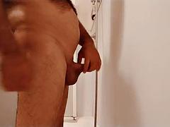 Hand job with pipi and shampoo
