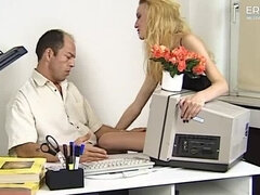 Deutsch, Hardcore, Hd, Milf, Orgasmus, Schmerz, Rau, Schreiend