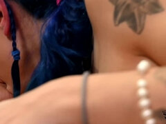 Anal, Chambre à dormir, Homosexuelle, Hard, Interracial, Fille latino, Seins naturels, Transsexuelle