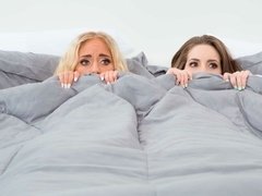 フェラチオ, 捕まる, 女 人男 人, 手コキする, オナニー, ティーン, 三人, のぞき