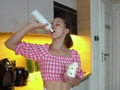 Chica, Rubia, Natural, Tetas naturales, Coño, Afeitado, Solo, Apretado