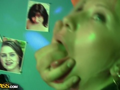 Анальный секс, Блондинки, Брюнетки, Группа, Каблуки, В офисе, Оргии, Колготки