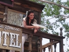 Rubia, Mamada, Al aire libre