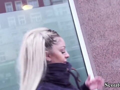 Enthousiasteling, Grote lul, Grote mammen, Blond, Pijpbeurt, Sperma in gezicht, Duits, Hardcore