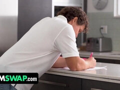 Culo, Tetas grandes, Mamada, Cuadrupleta, Sexo duro, Lamidas, Tetas naturales, Madrastra