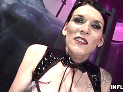 Vrouw, Dominante vrouw, Duits, Latex, Rijpe lesbienne, Billekoek