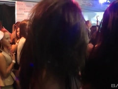 Blondine, Gruppe, Interrassisch, Orgie, Party, Piercing, Realität, Tätowierung