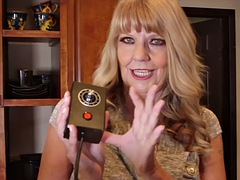 Blonde, Mamie, Hard, Machine à baiser, Masturbation, Mature, Mère que j'aimerais baiser, Jouets