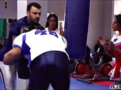 Grosser arsch, Grosse titten, Blasen, Anfeuerer, Gruppe, Titten