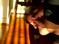 Grote lul, Mollig, Travestiet, Sperma shot, Voeten, Nylonstof, Panty, Alleen