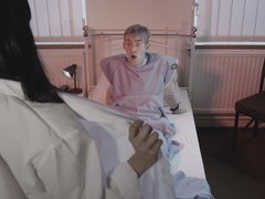 お尻, デカチン, フェラチオ, 茶髪の, 看護婦, ガリガリ, ティーン, ユニフォーム