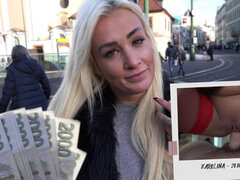 Leie, Grosse titten, Blondine, Tschechisch, Handjob, Öffentlich, Hintern versohlen, Titten