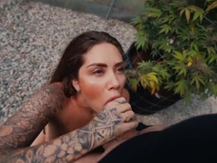 Блондинки, Минет, Глубокая глотка, Секс без цензуры, На природе, На публике, Жесткий секс, Сосущие