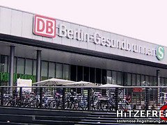 Allemand, Mamelons, Nue, De plein air, Public, Chatte, Tatouage, Train