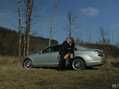 18 años, Morena, Corrida, Adolescente