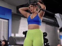 アジア人, 美女, デカチン, フェラチオ, イく瞬間, ジム, 異人種間, 現実