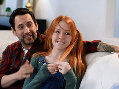 Cul, Grosse bite, En levrette, Double pénétration, Seins naturels, Maigrichonne, Adolescente, Nénés