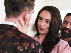 Анальный секс, Большая жопа, Минет, Брюнетки, Грязь, Собачьи, Натуральные сиськи, Сиськи