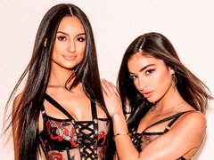 Sucer une bite, Queue, En levrette, Branlette thaïlandaise, Interracial, Suçant, Adolescente, Plan cul à trois