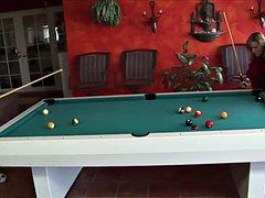 mom has a new pool que