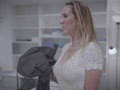 Brett Rossi gets cumshot on her stomach after pussy fucking