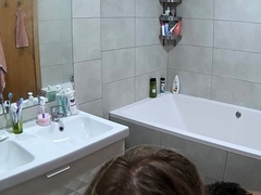 Amateur, Anal, Brunette brune, En levrette, Douche, Adolescente, Nénés