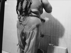 Salle de bains, Gros cul, Bisexuelle, Sucer une bite, Couple, Hard, Époux mari, Chatte