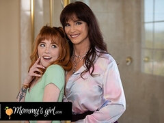 18, デカパイ, クリトリス, レズビアン, なめる, 下着, 現実, ティーン