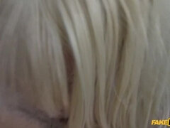 デカパイ, ブロンド, フェラチオ, 車, カップル, 手コキする, アウトドア, オマンコ