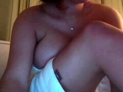 Braunhaarige, Masturbation, Milf, Erotischer film, Solo, Netzkamera