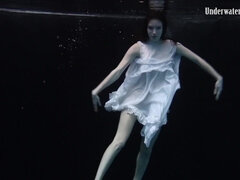 素人, ビキニ, Hd, 自然山雀, プール, ロシア人, オッパイの, 水中